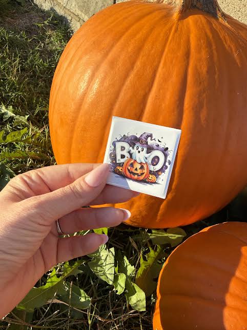 Cute "BOO" Halloween